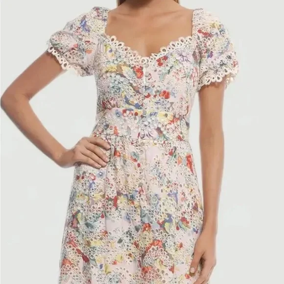 Elliatt Boho Floral Eyelet Scallop Lace Midi Dress M Pockets Zip Back Romantic - Picture 1 of 7